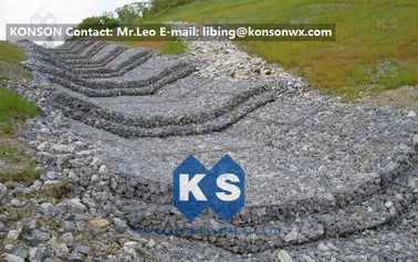 Água e erosão do solo que impedem caixas de Gabion com rede de arame sextavada